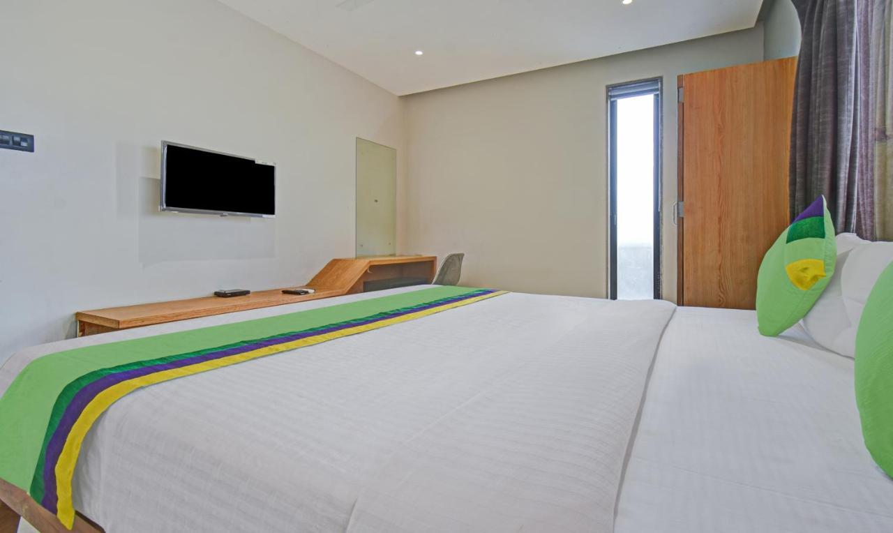 Hotel Treebo Aroma Executive Aurangabad  Zewnętrze zdjęcie