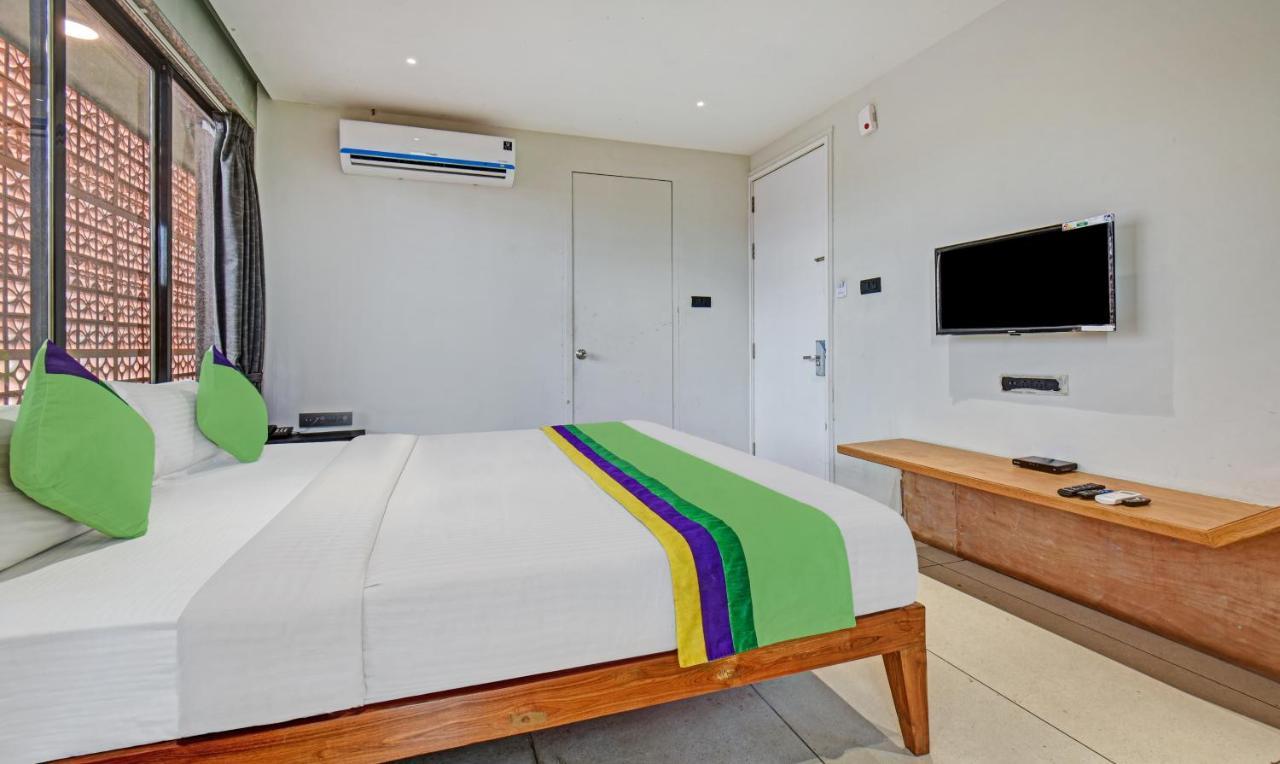 Hotel Treebo Aroma Executive Aurangabad  Zewnętrze zdjęcie